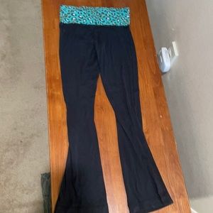Leopard print yoga pants